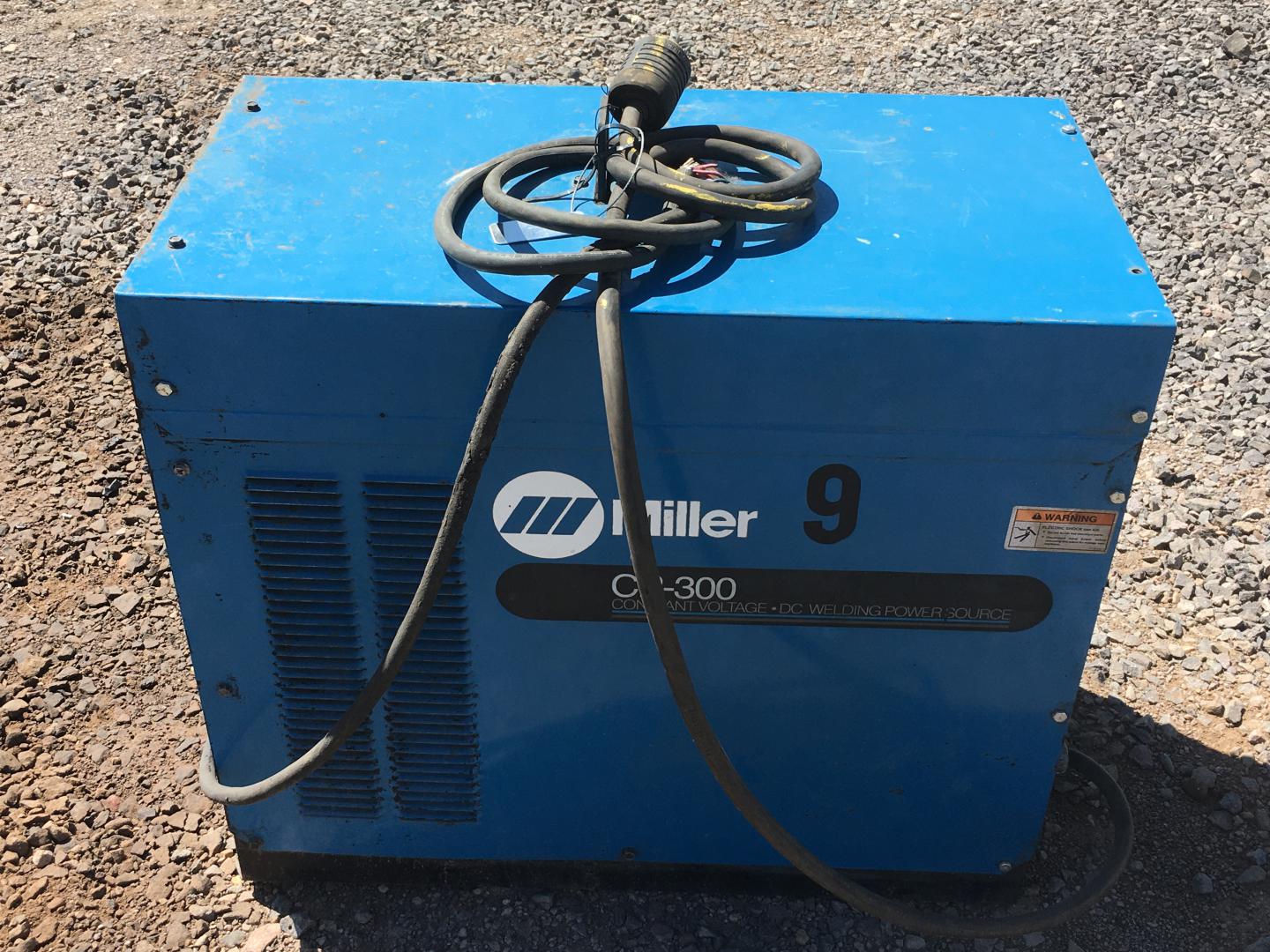 ./imagenes/INVOICE/2019/16914/SOLDADORA MILLER CP-300 (15).JPG